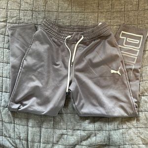 Men’s puma sweatpants - size medium